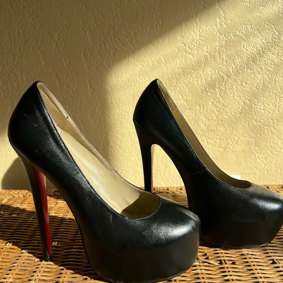 Christian Louboutin dolly double platform black pump❤️ - Picture 7 of 14